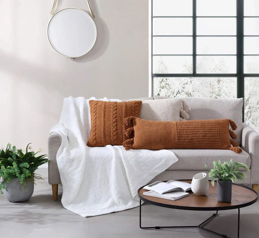 Snug Throw Off White