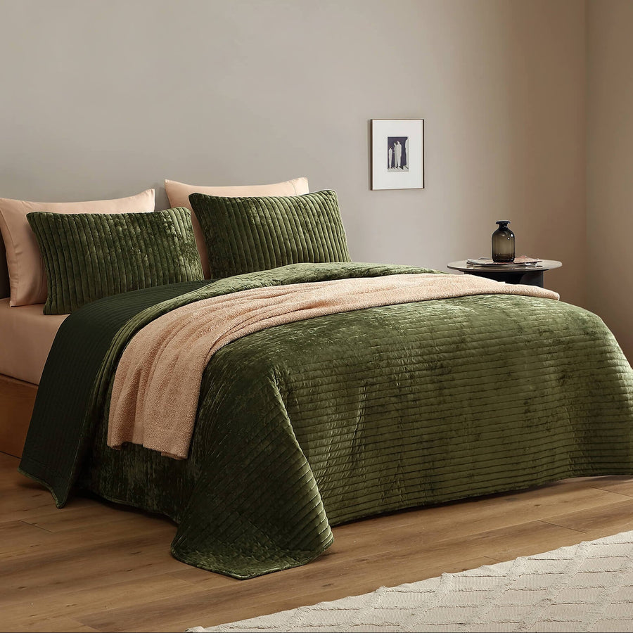 Sunday Citizen Velvet Quilt Olive Leaf