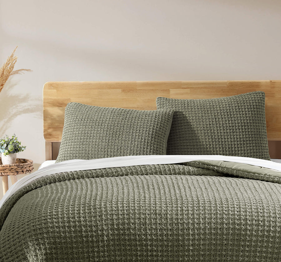 Snug Waffle Comforter Boulder