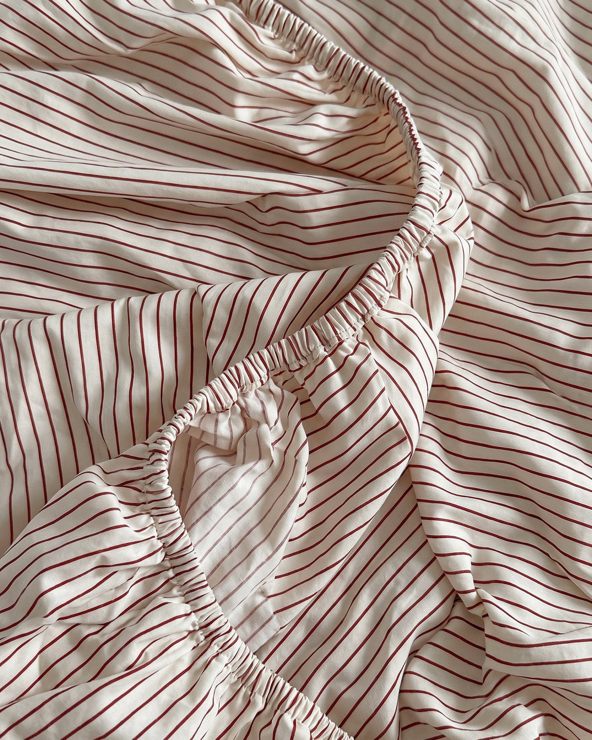 Sunday Citizen Rimini Cotton Sateen Fitted Sheet in  Terracotta - Off White